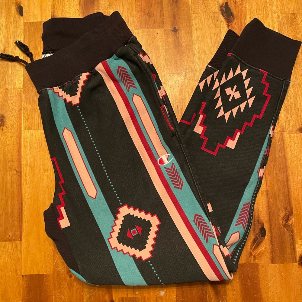 Champion Reverse Weave limited edition Aztec print joggers